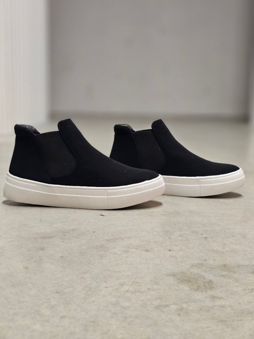 Black Chelsea Slip On Sneakers Platform Sole Minimalist Ankle Boots